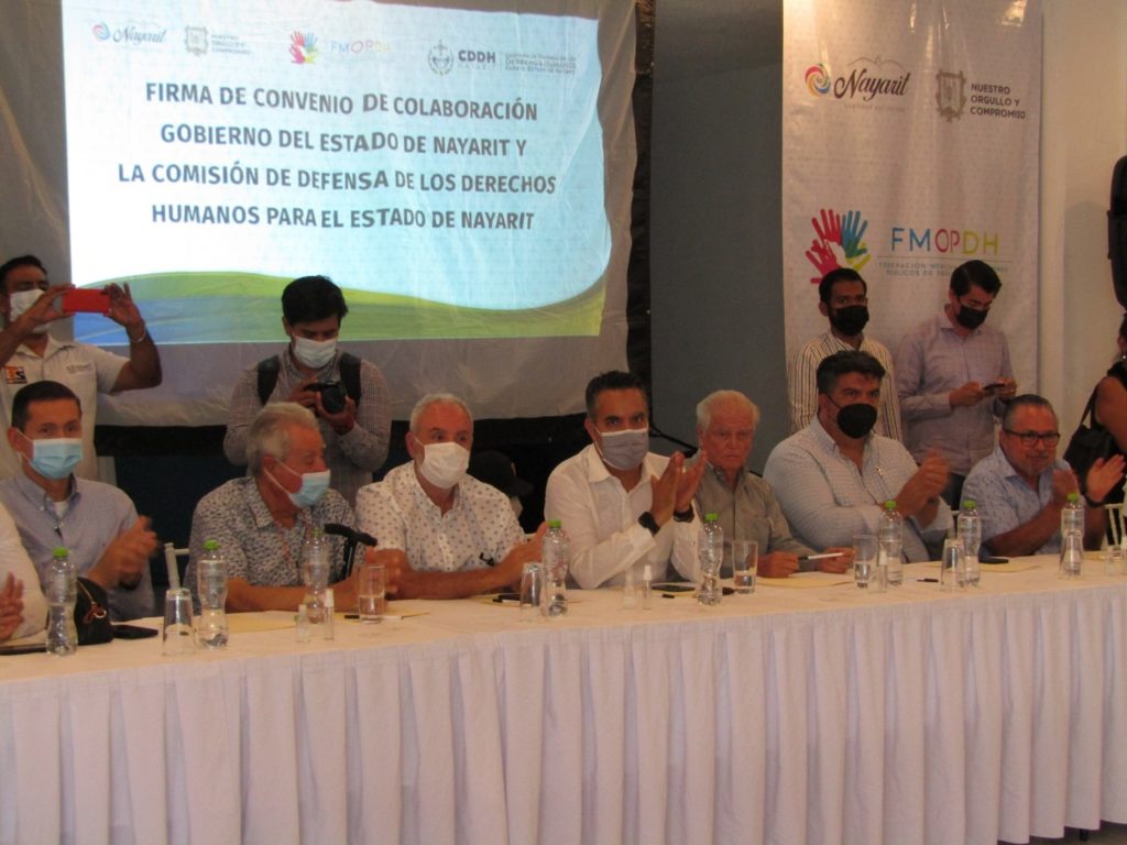 Foto 2 18 1024x768 - Empresarios de la región firman convenio y formalizan alianza con Derechos Humanos