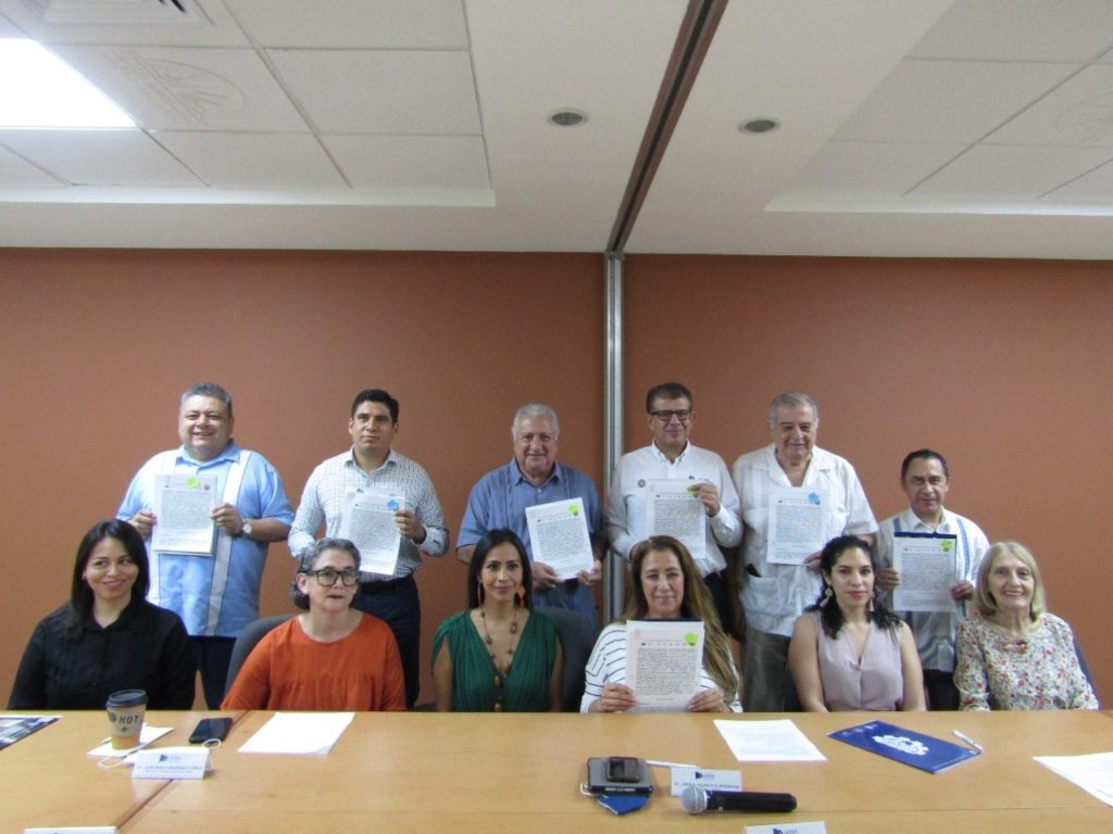 Foto 1 43 1024x768 - Empresarios suman proyectos académicos a la responsabilidad social en Vallarta y Bahía