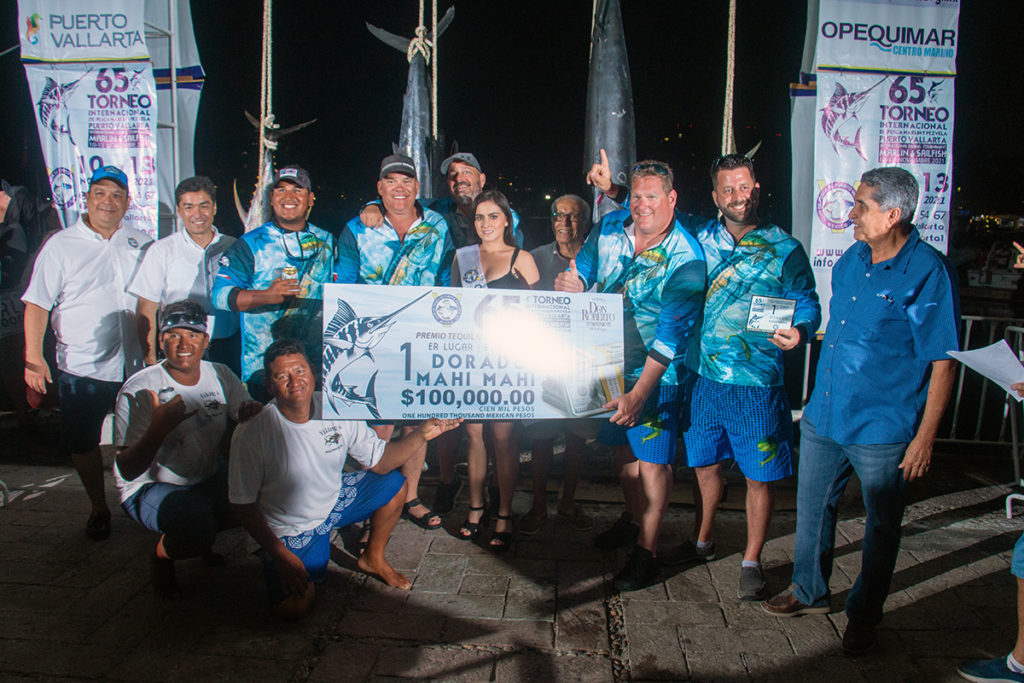 Foto 3 9 1024x683 - Un éxito, 65 Torneo Internacional de Pesca Marlín y Pez Vela de PV