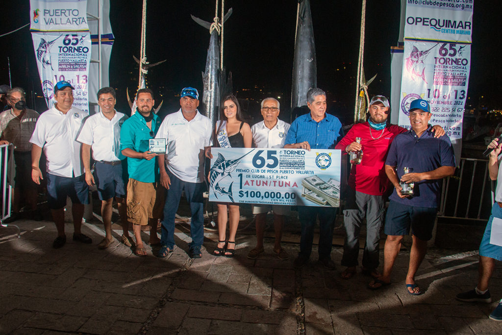 Foto 4 7 1024x683 - Un éxito, 65 Torneo Internacional de Pesca Marlín y Pez Vela de PV