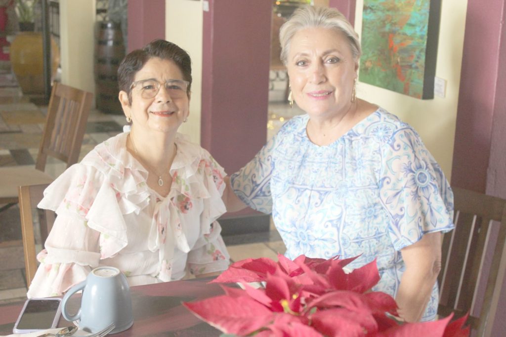 Foto 2 3 1024x683 - Becas Vallarta celebró su desayuno con causa, con la presidente del DIF invitada