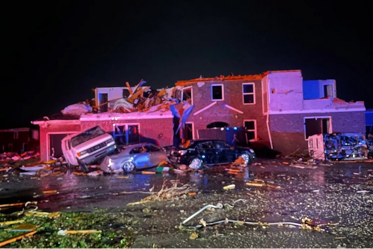 Tornado - Tornado deja, al menos, 50 muertos en Kentucky, decenas de heridos y daños