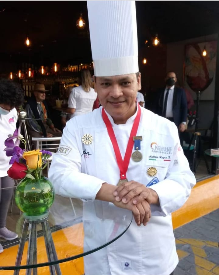 Antonio Reyna - “Disfruto que la gente viva una experiencia con mis platillos”: Chef Antonio Reyna