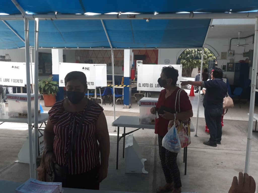 ZAPATA 4 1024x768 - En la colonia Emiliano Zapata han votado 400 de 1 mil 700 ciudadanos