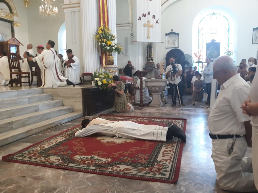 obispodetepiccelebromisaordensacerdotal2 1024x768 - Obispo celebra en Puerto Vallarta una misa de la orden sacerdotal