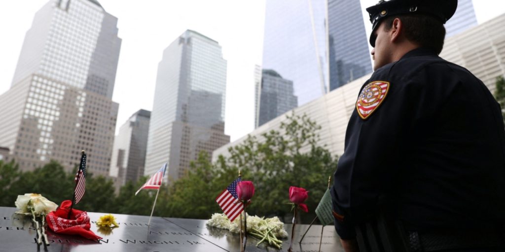 recuerdanavictimasdeatentadosterroristasennuevayork3 1024x512 - Recuerdan en Estados Unidos a las víctimas de los atentados del 11-S en Nueva York