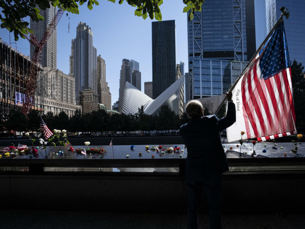 recuerdanavictimasdeatentadosterroristasennuevayork4 1024x768 - Recuerdan en Estados Unidos a las víctimas de los atentados del 11-S en Nueva York