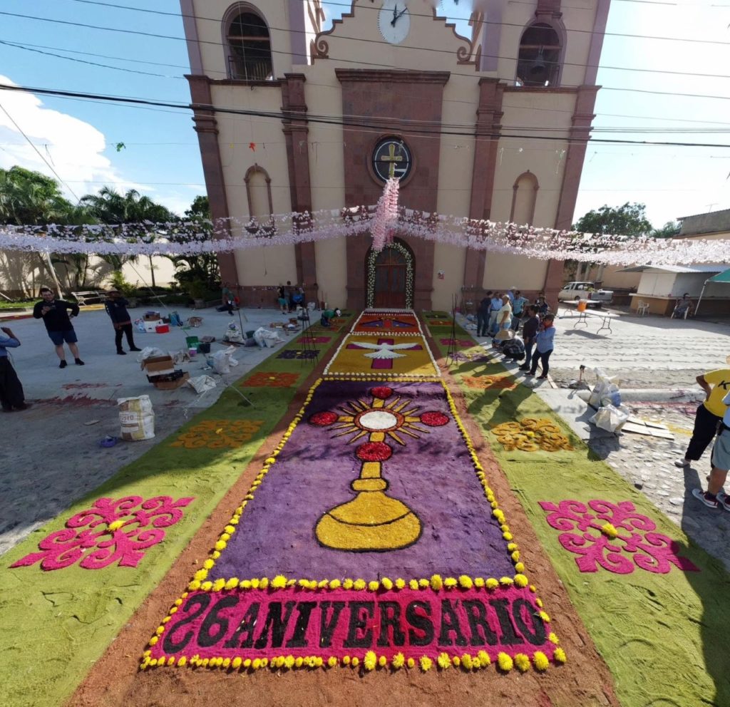 estandefiestaensanjuandeabajo2 1024x992 - De fiesta, en San Juan de Abajo y celebran a Nuestra Señora del Rosario de Talpa