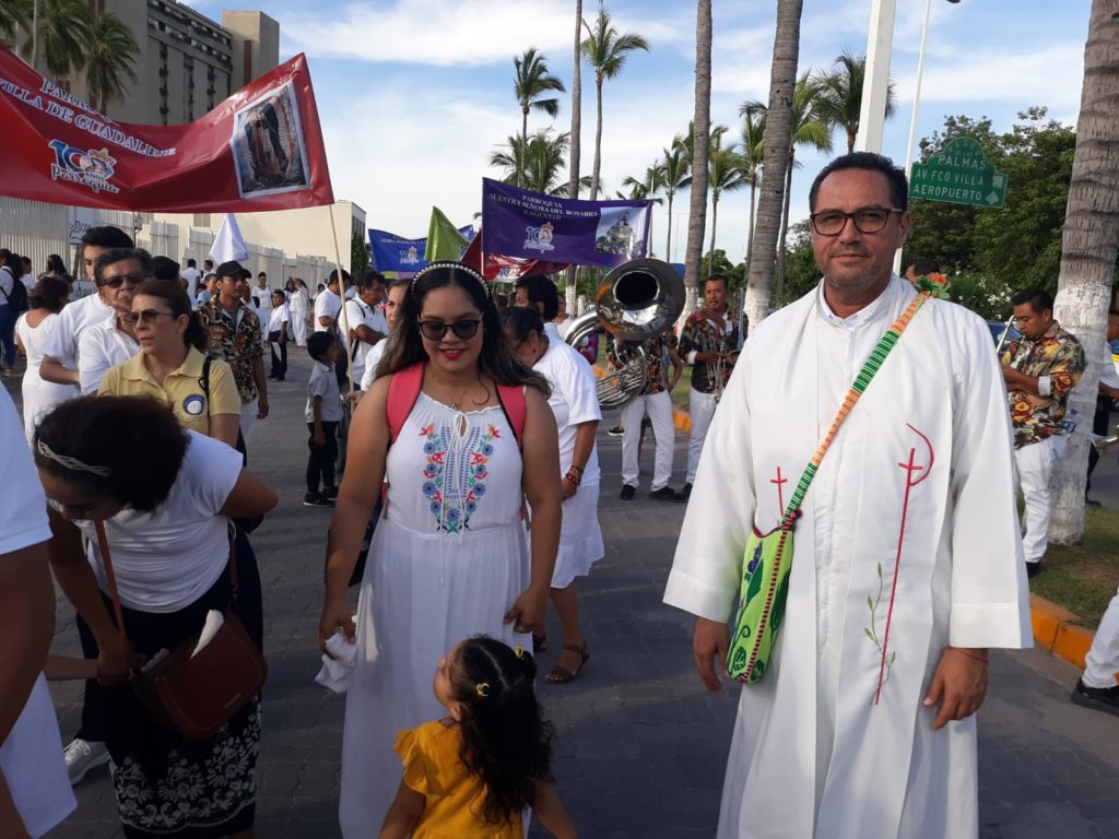 iglesiasdevallartaybahiaunidasporlapaz2 1024x768 - Parroquias de Vallarta y Bahía de Banderas, unidas piden por la paz