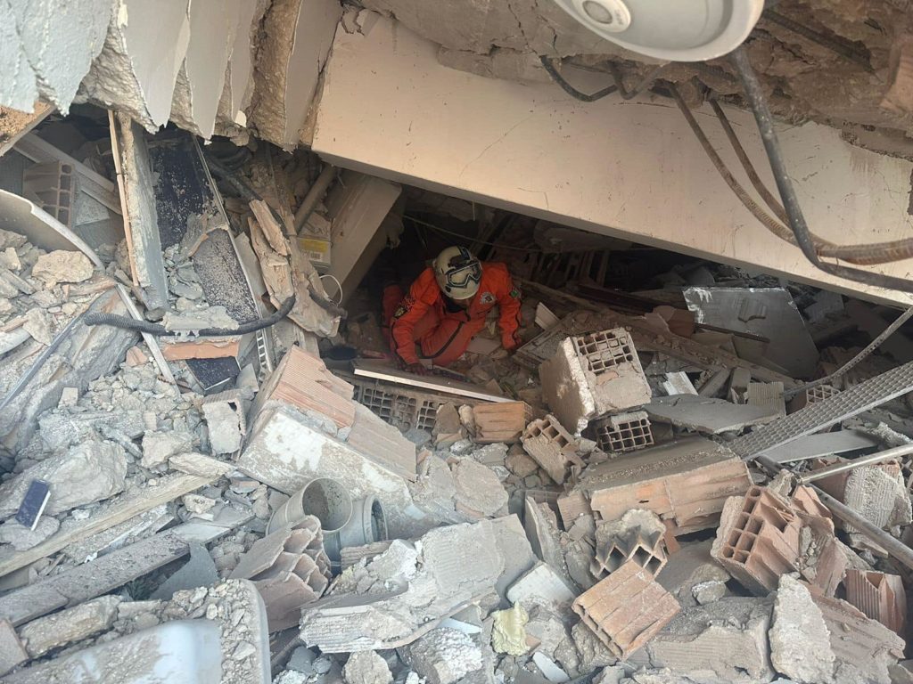 elementosnayaritasayudanenturquia4 1024x768 - Bomberos de Nayarit colaboran en rescate en la “zona cero” al este de Turquía