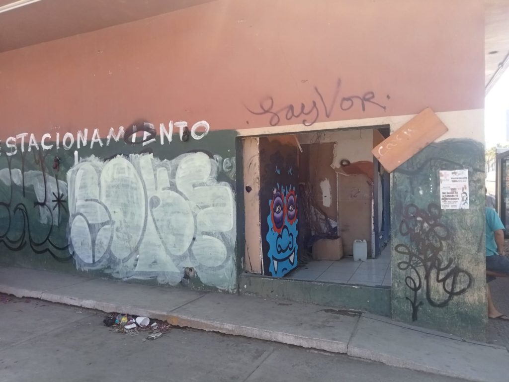 edificiosabandonadosdananimagen2 1024x768 - Edificios abandonados dañan la imagen turística de Vallarta