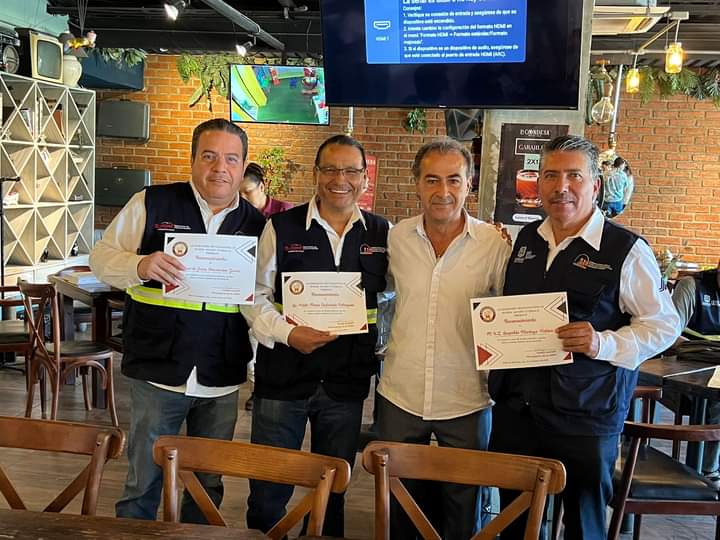 restauranterossecapacitanenbahia2 - Restauranteros de Bahía de Banderas se capacitan para mejorar sus servicios