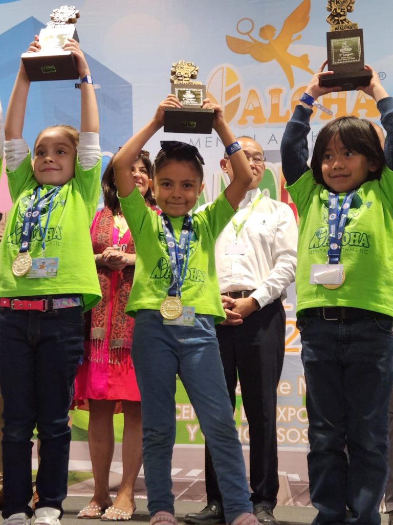 vallartensesgananencampeonatodecalculomental3 768x1024 - Niños vallartenses destacan en el 8º Campeonato Nacional de Cálculo Mental