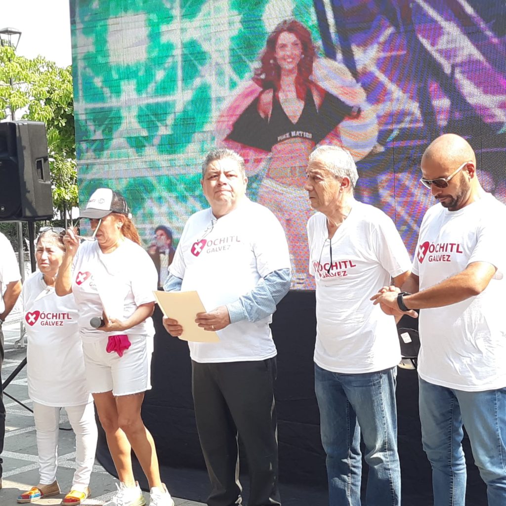 Foto 2 1024x1024 - Manifestación de apoyo en PV a candidatura de Xóchitl Gálvez
