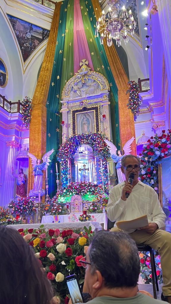 mananitasalavirgendeguadalupe1 576x1024 - Vallartenses cantan las Mañanitas a la Virgen de Guadalupe