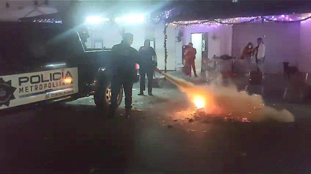 autoridadesapagaronfogatas3 1024x576 - Autoridades de los tres niveles de gobierno apagaron 634 fogatas en Jalisco
