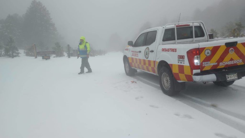 maltiempoennevadodecolima2 1024x576 - Parque Nacional Nevado de Colima fue cerrado el fin de semana por mal tiempo
