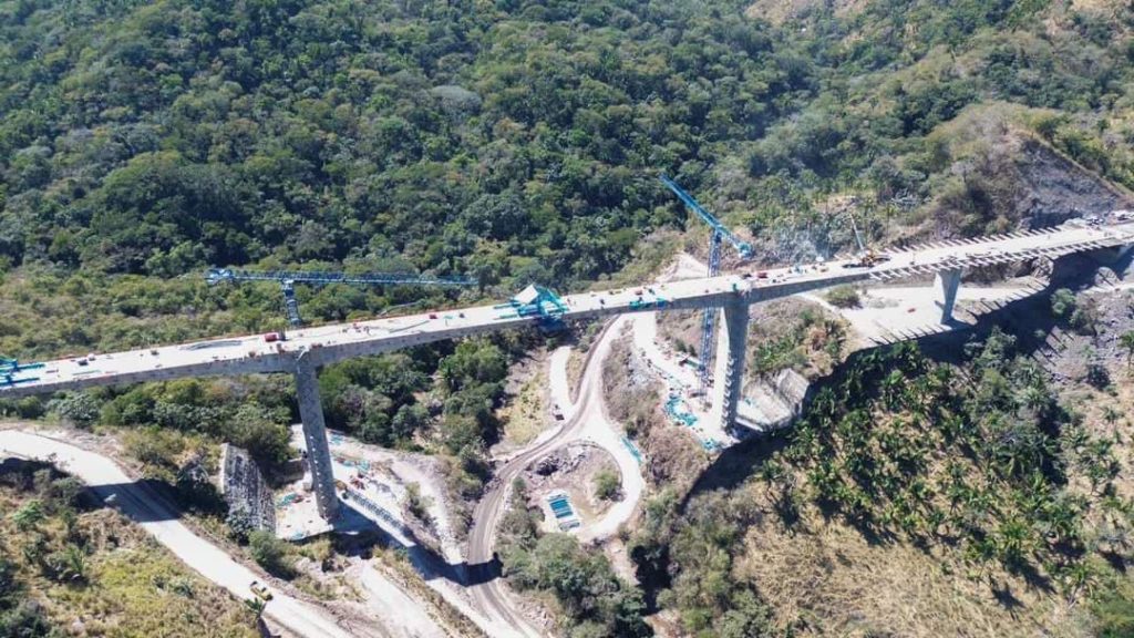puentedelacarreteracortaguadalajaravallarta3 1024x576 - Autopista corta a Vallarta desde Guadalajara, lista en Semana Santa